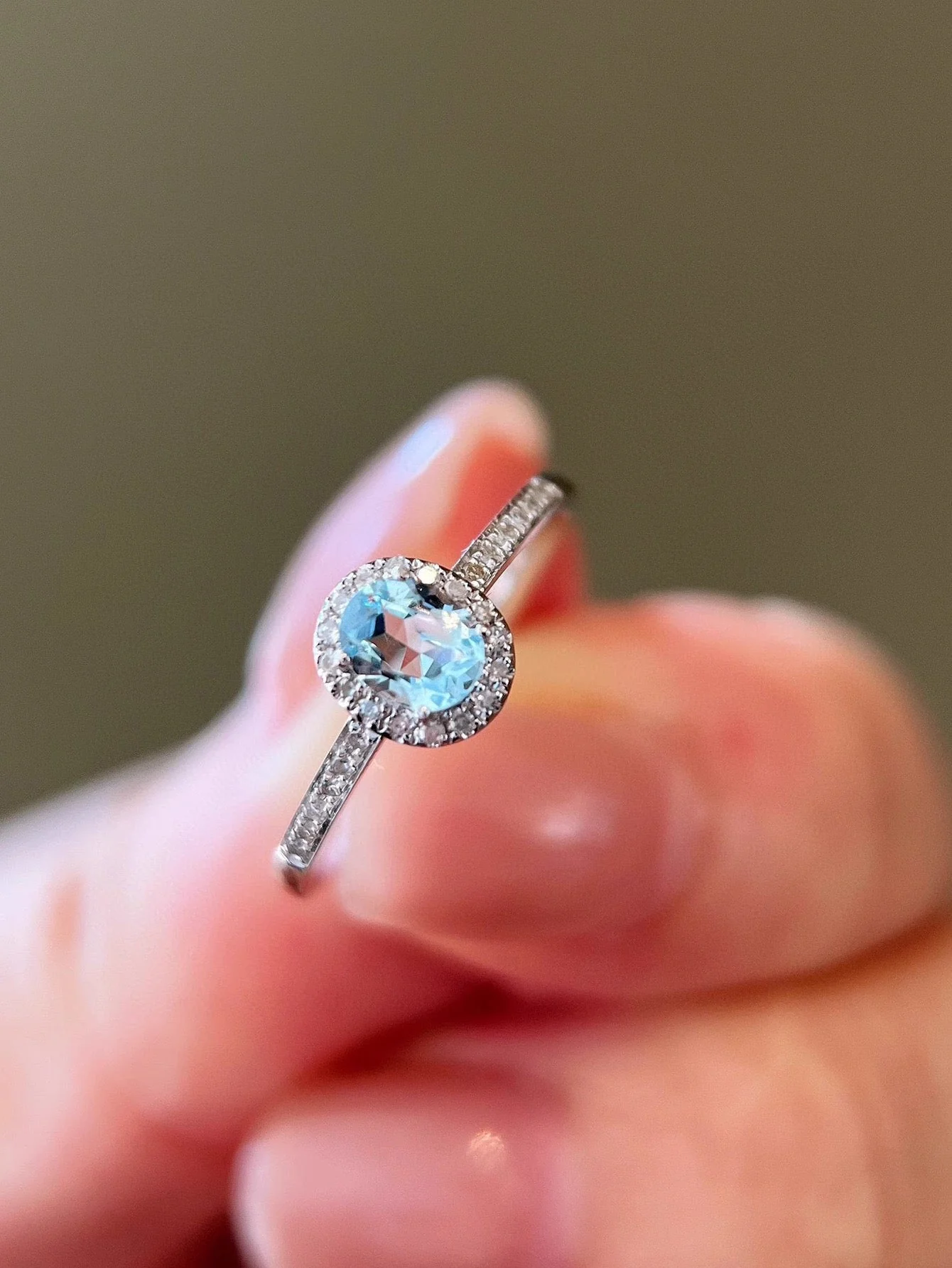 S925 sterling silver ring with full diamonds and moissanite stones