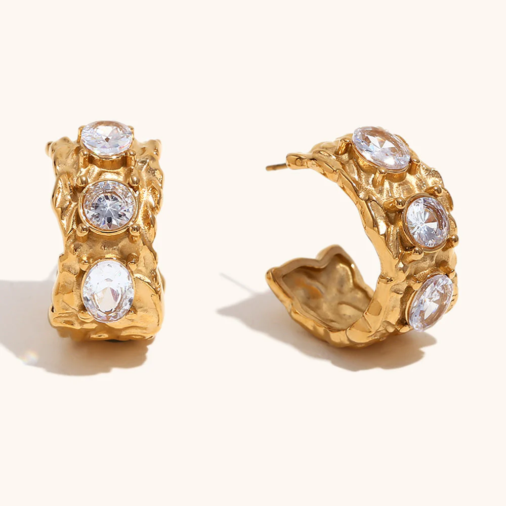 Irregular colored diamond stainless steel bracelet ring earrings plated with 18K gold.