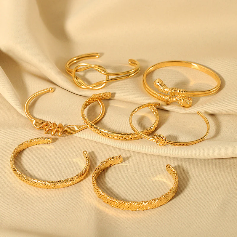 Stainless steel knotted bracelet colorfast 18K gold-plated titanium steel