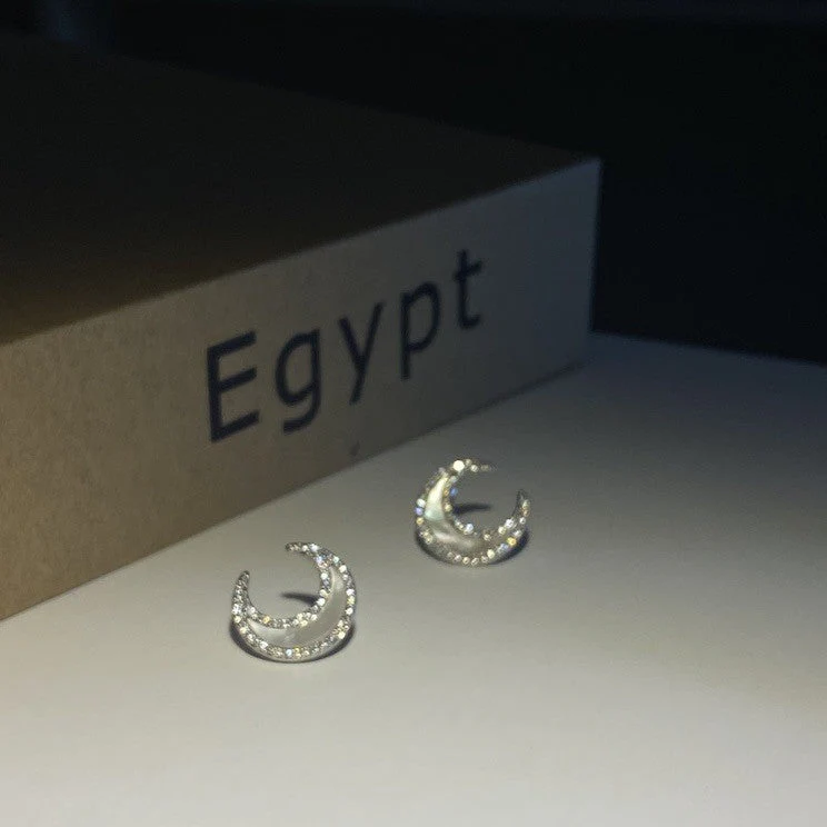 Moon studded shell earrings