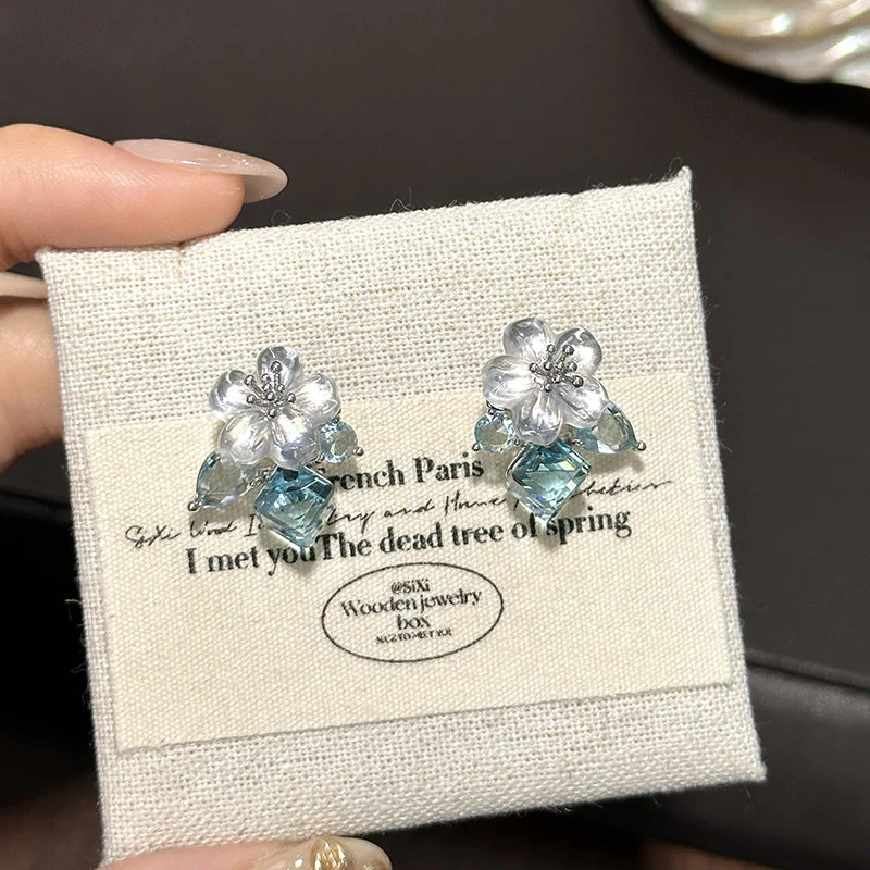 Blue flower cube rhinestone earrings
