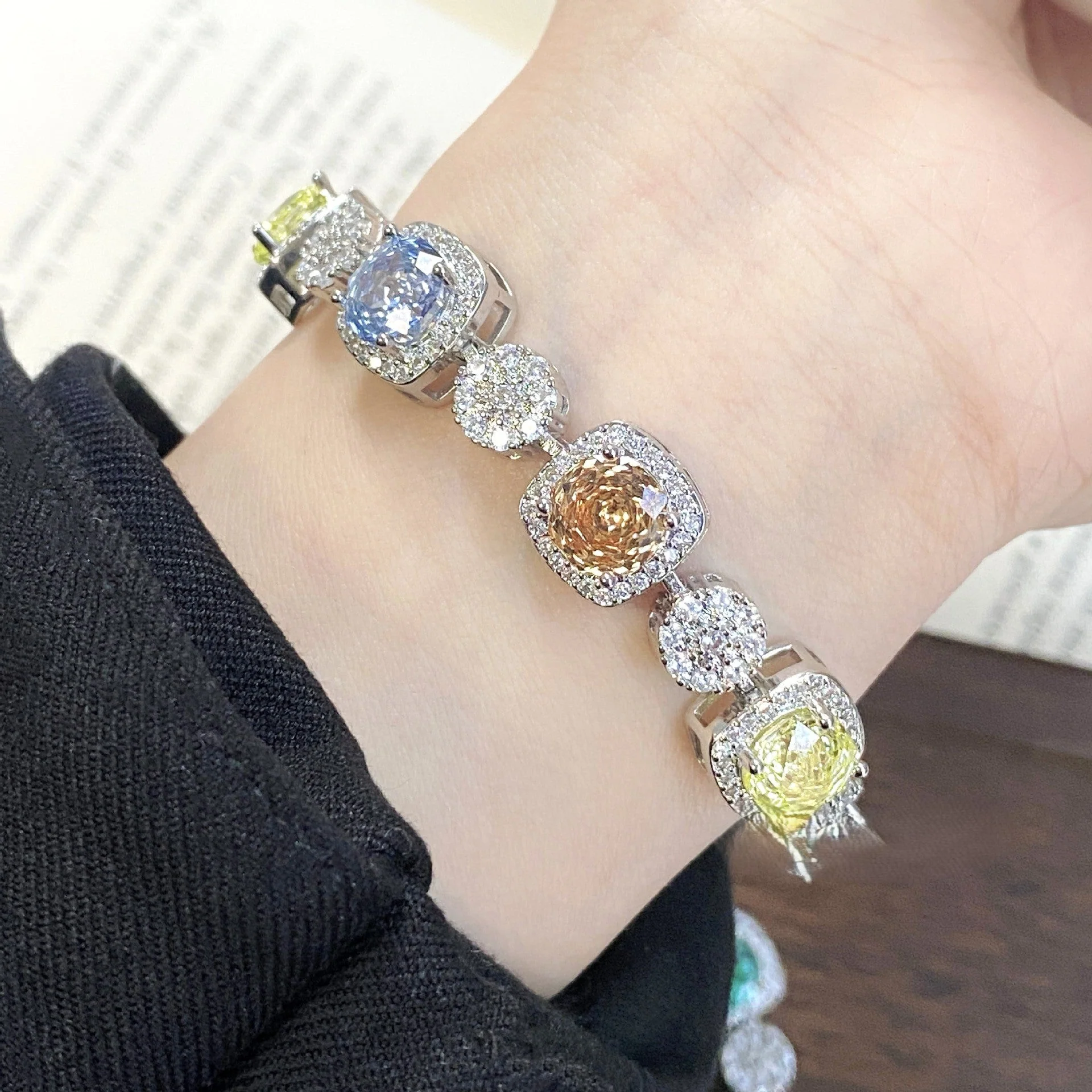 Blue bracelet inlaid with high carbon diamond rose.