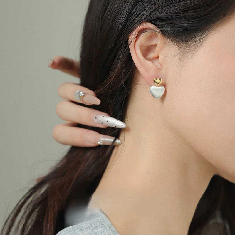 Double love gold wire drawing heart-shaped ball earrings