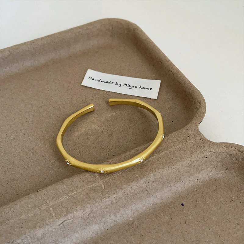 Zircon star bracelet