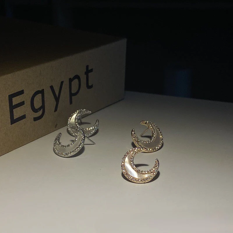 Moon studded shell earrings