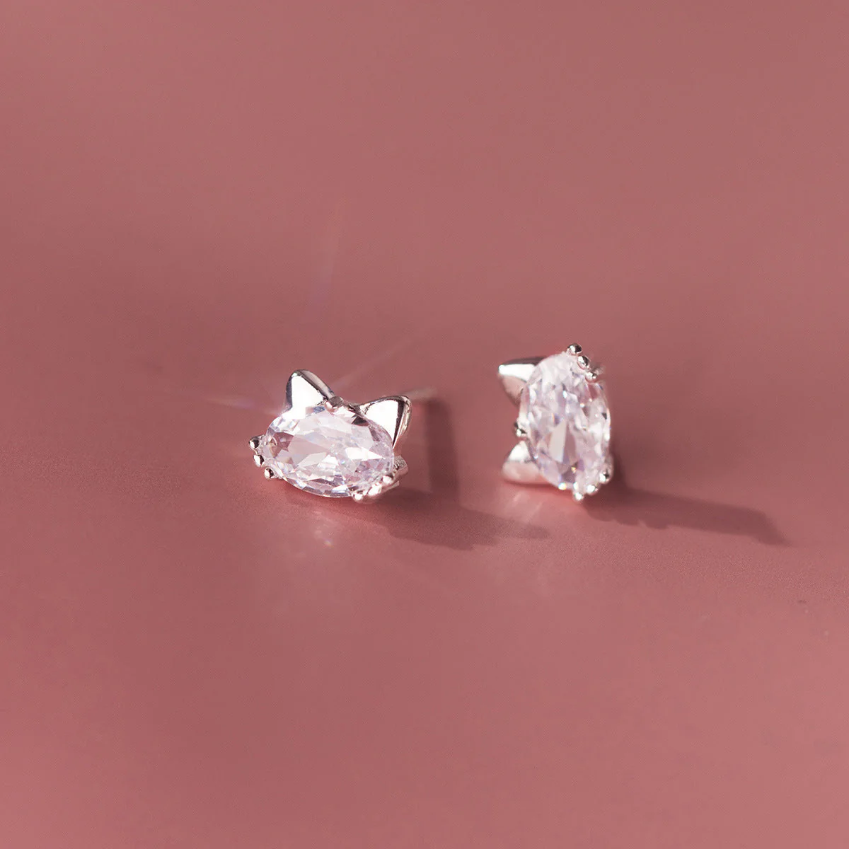 S925 sterling silver single diamond kitten earrings