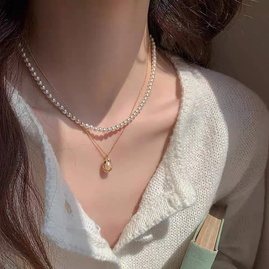 Double layered pea and pearl necklace