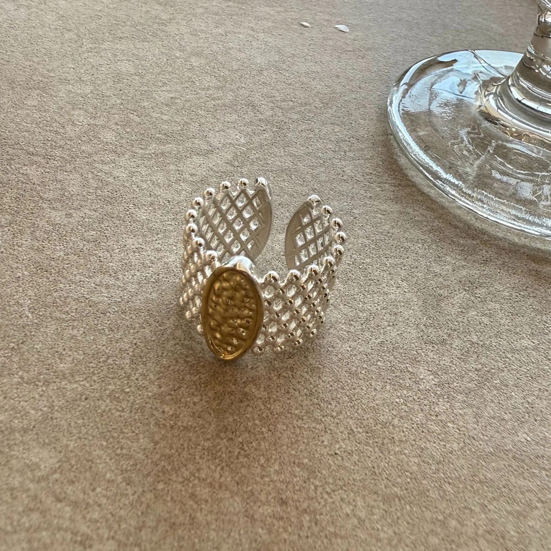 Drawing craft shell bow ring