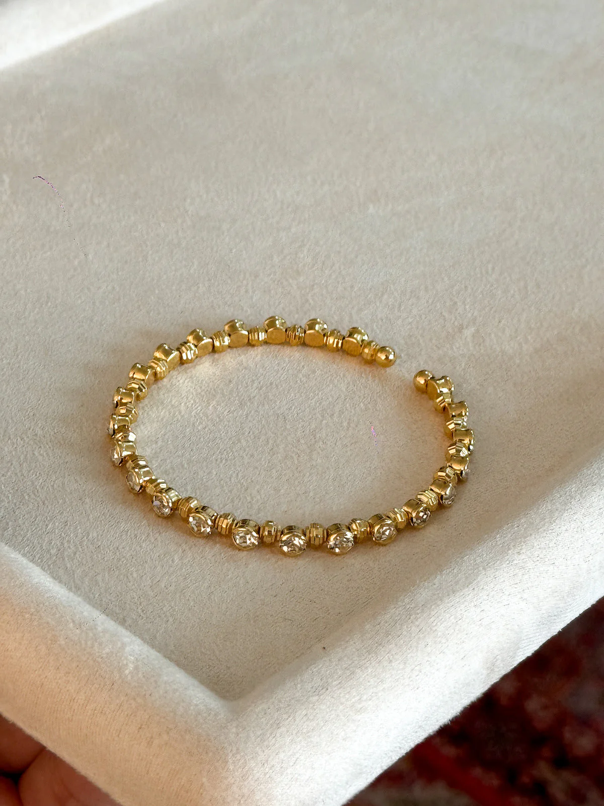 Blue Zircon Vertical Wide-Edge Thin Half-Bangle Bracelet (Gold Version)