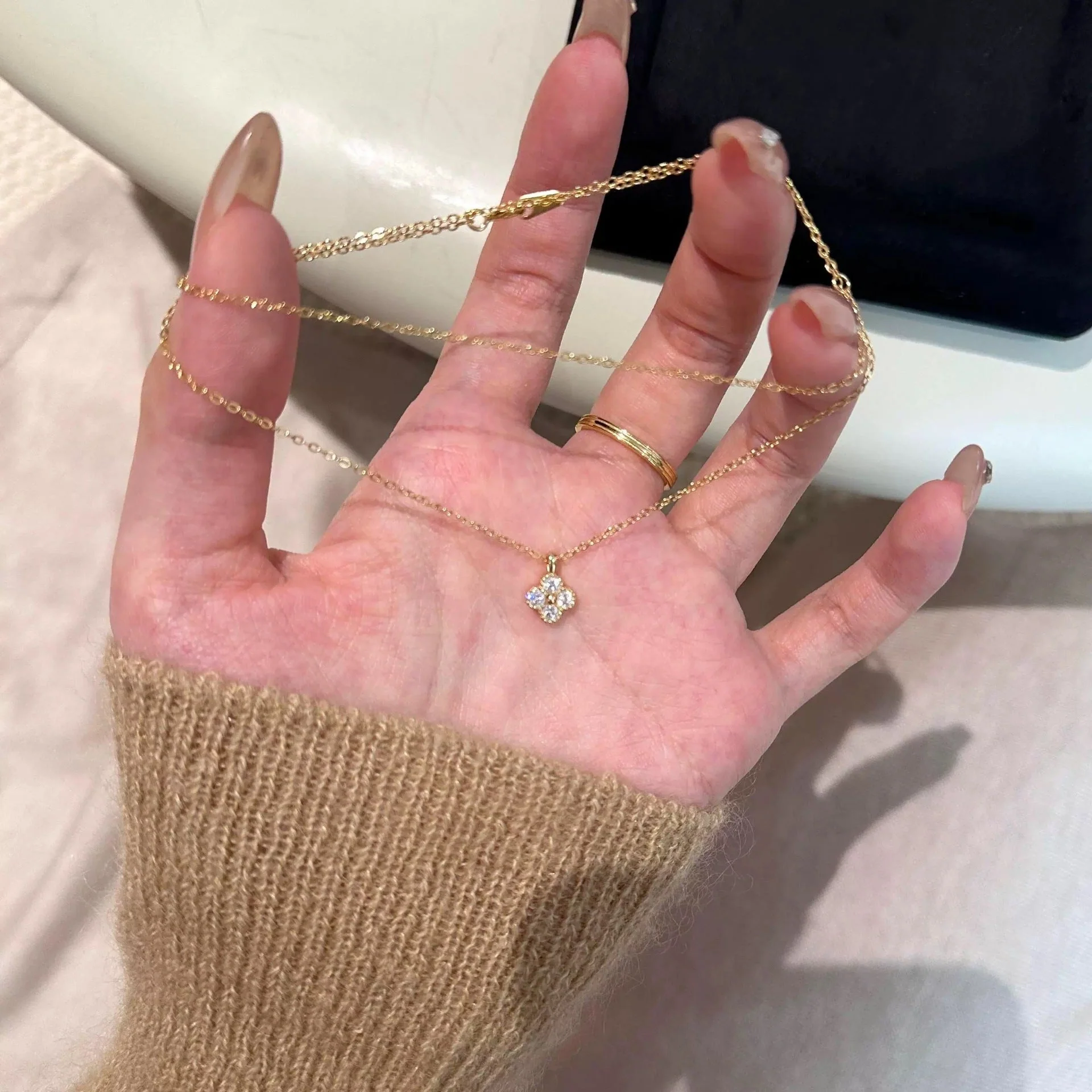 S925 sterling silver plated with 14K gold four-leaf clover flower diamond necklace