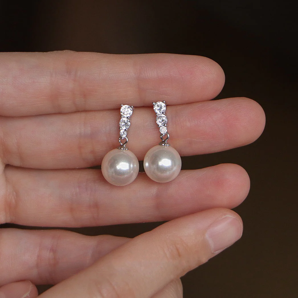 Diamond Pearl Ear studs