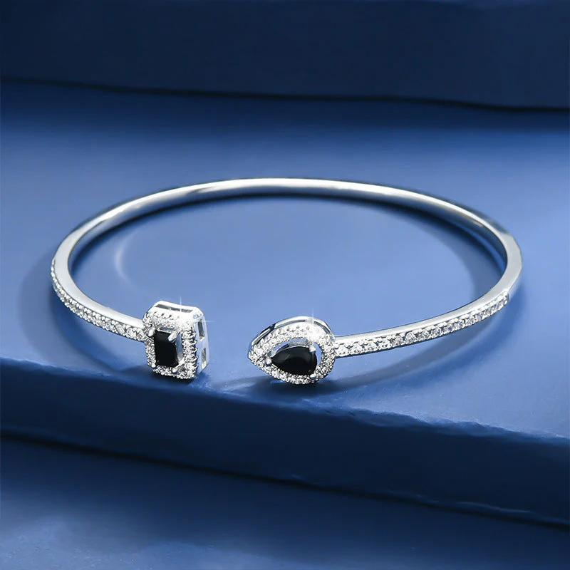 Bracelet with adjustable opening