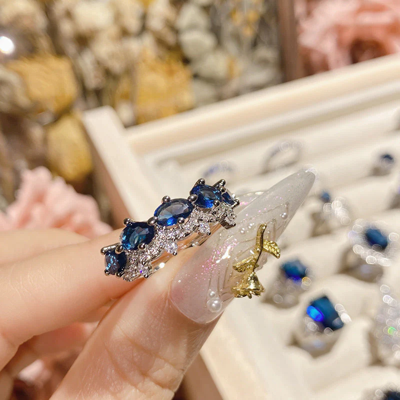 Blue corundum diopside colored treasure ring