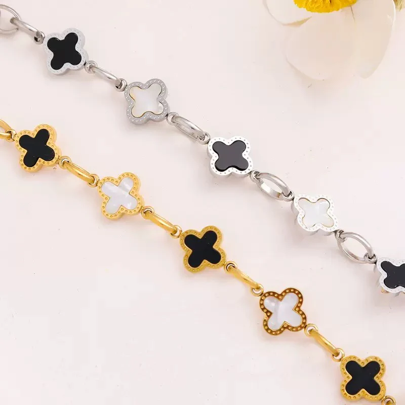 New four-leaf clover bracelet
