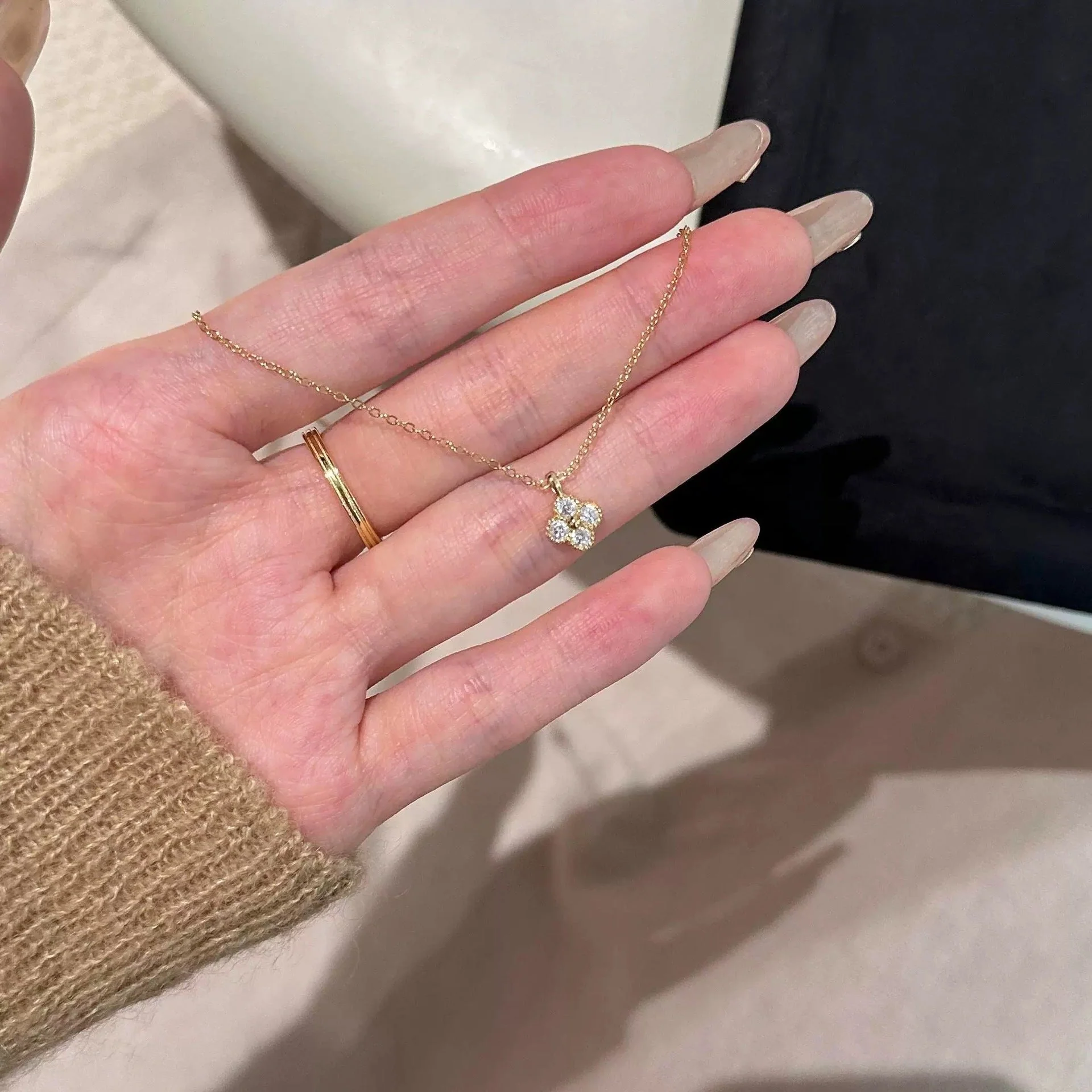 S925 sterling silver plated with 14K gold four-leaf clover flower diamond necklace