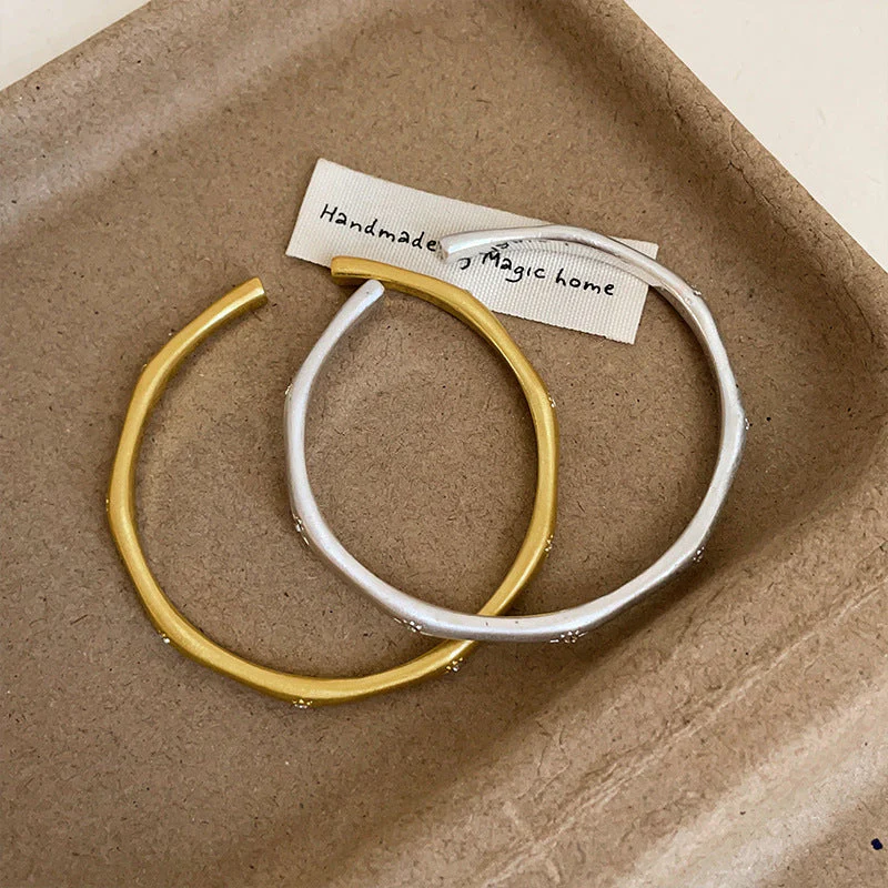 Zircon star bracelet