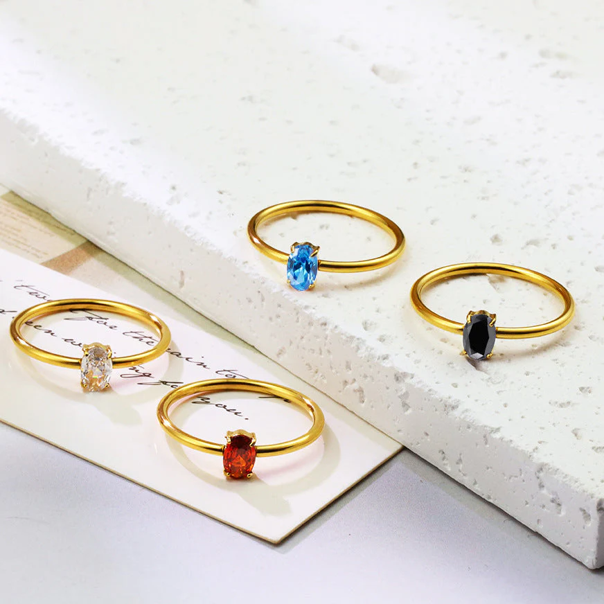 Stainless steel ring color zircon electroplating 18K gold.