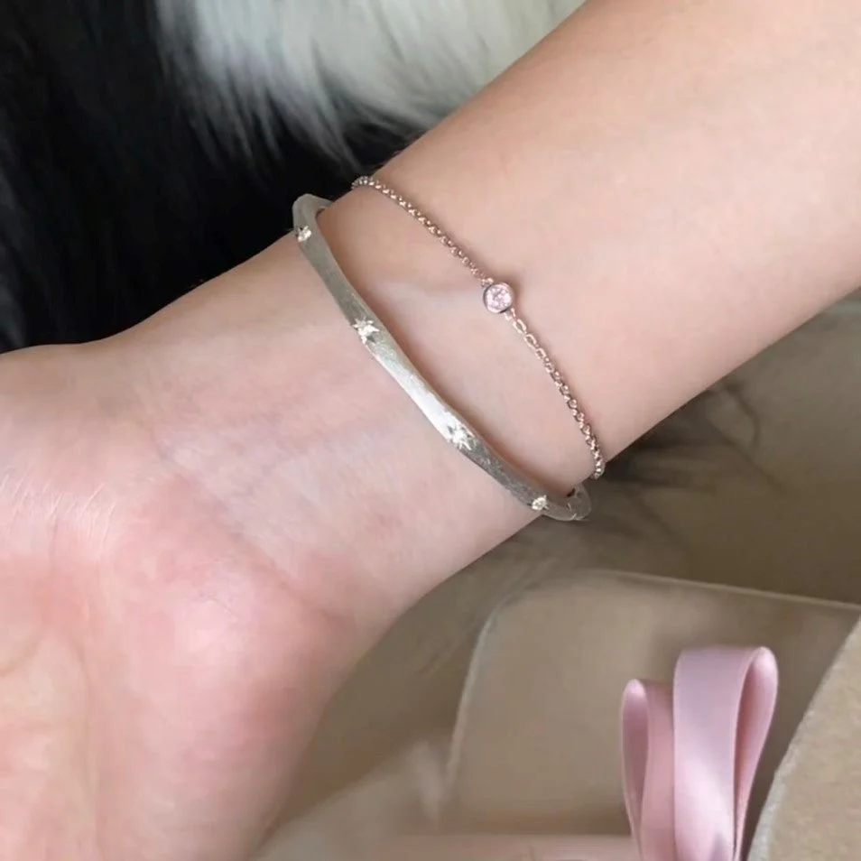 Zircon star bracelet