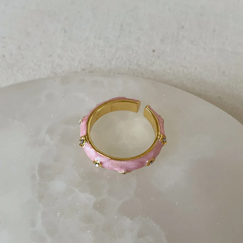 Dropping butterfly flower opening ring