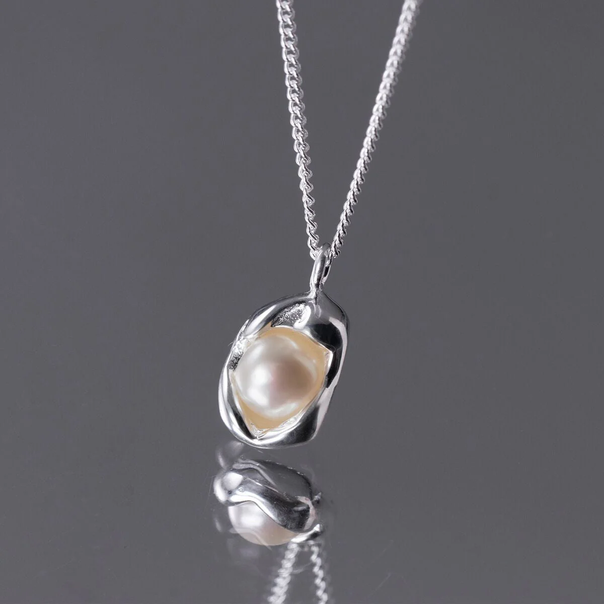 S925 sterling silver irregular shell pearl pea necklace