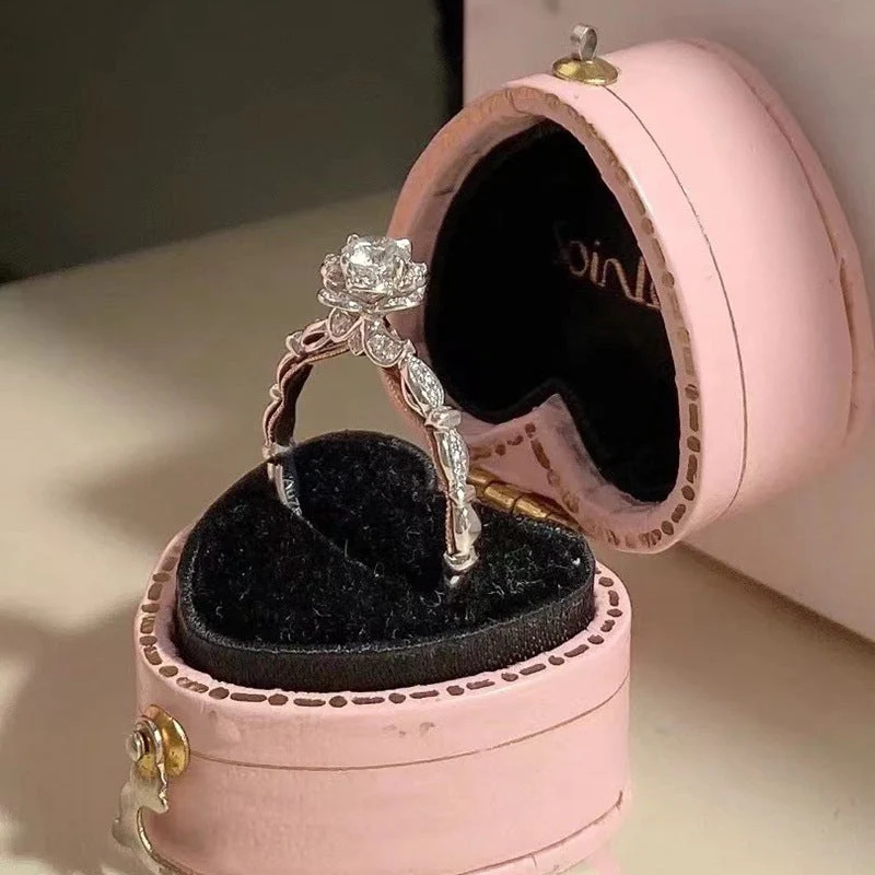 Mozambique Diamond Escaping Princess s925 Pure Silver 30 Cent Diamond Ring