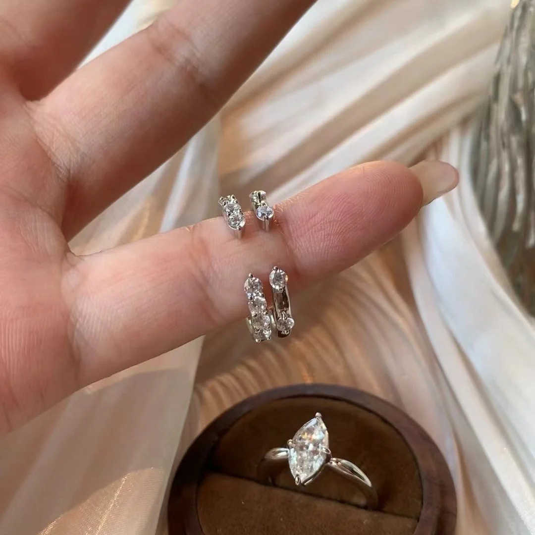 925 Sterling Silver High-Quality Rhinestone Marquise Ring