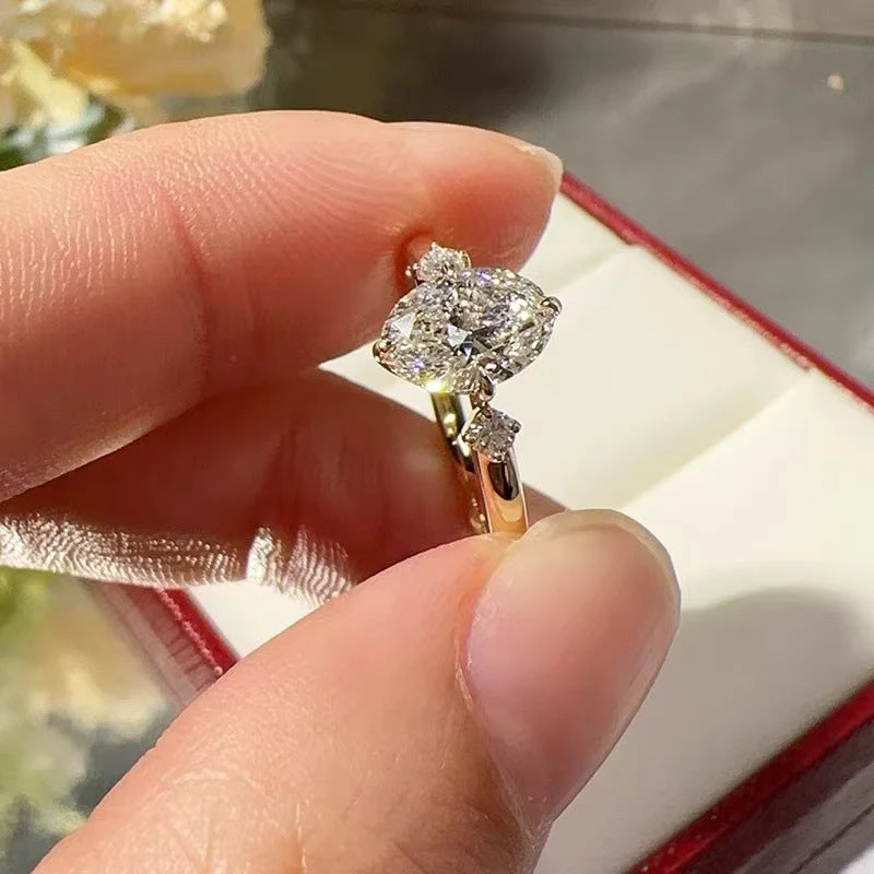 S925 Sterling Silver 2 karat Mosan Diamond Ring