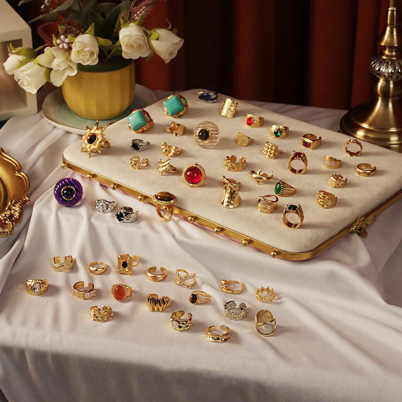 Natural stone geometric ring