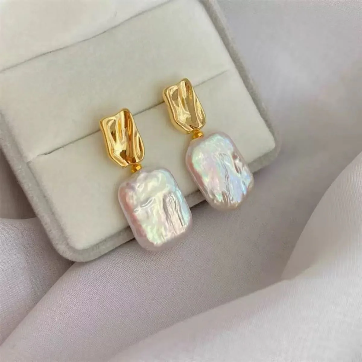 Baroque Pearl Square Earring