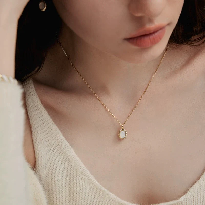 Goldier Necklace Earrings Set