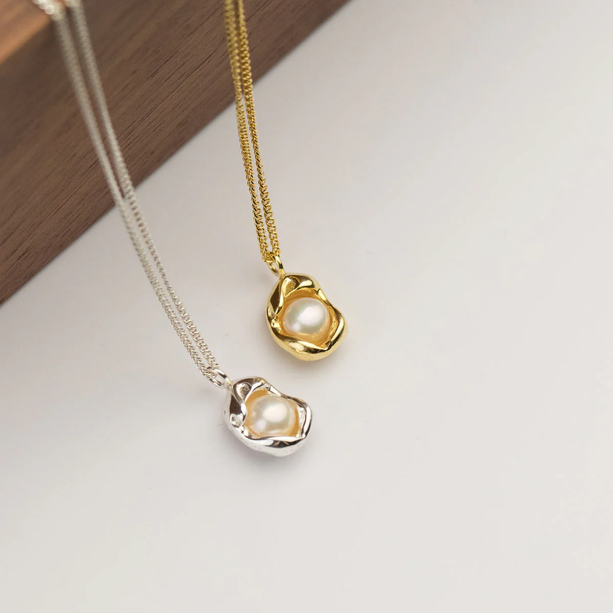 S925 sterling silver irregular shell pearl pea necklace