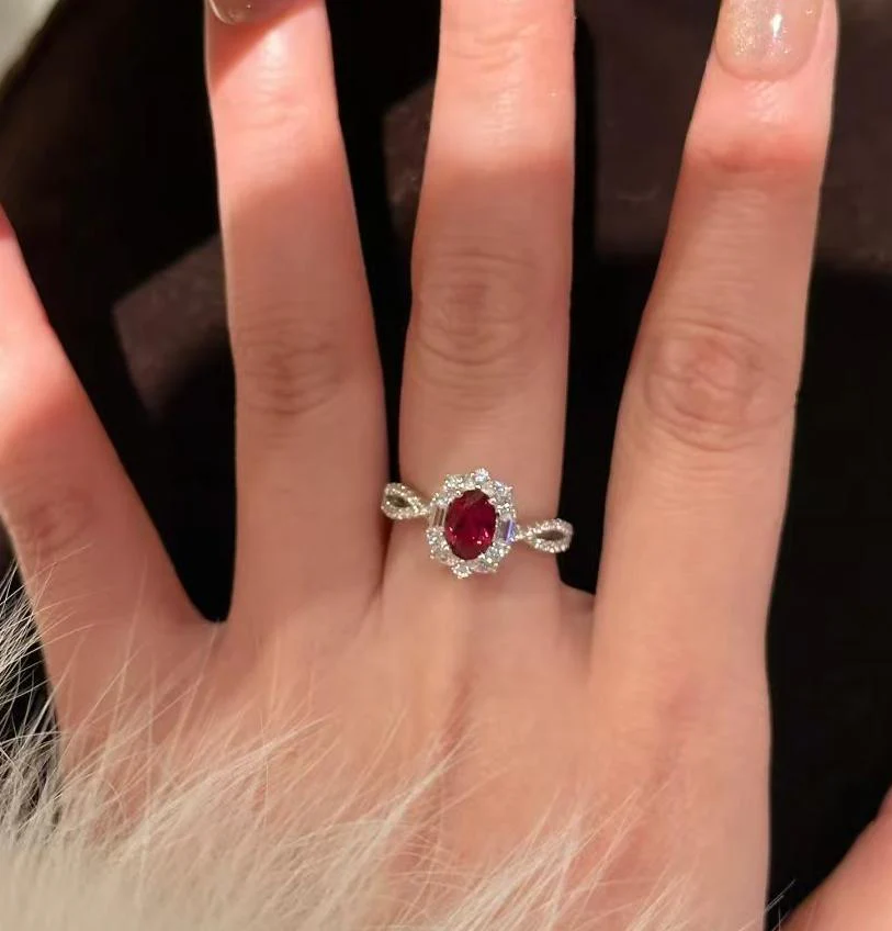 All-body S925 Sterling Silver Fashion Fireworks with Pigeon Egg Oval Ring