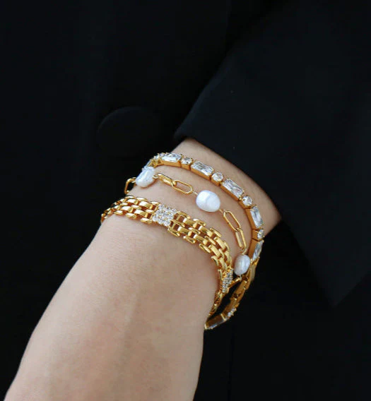 Brass gold plated/zircon diamond strap bracelet