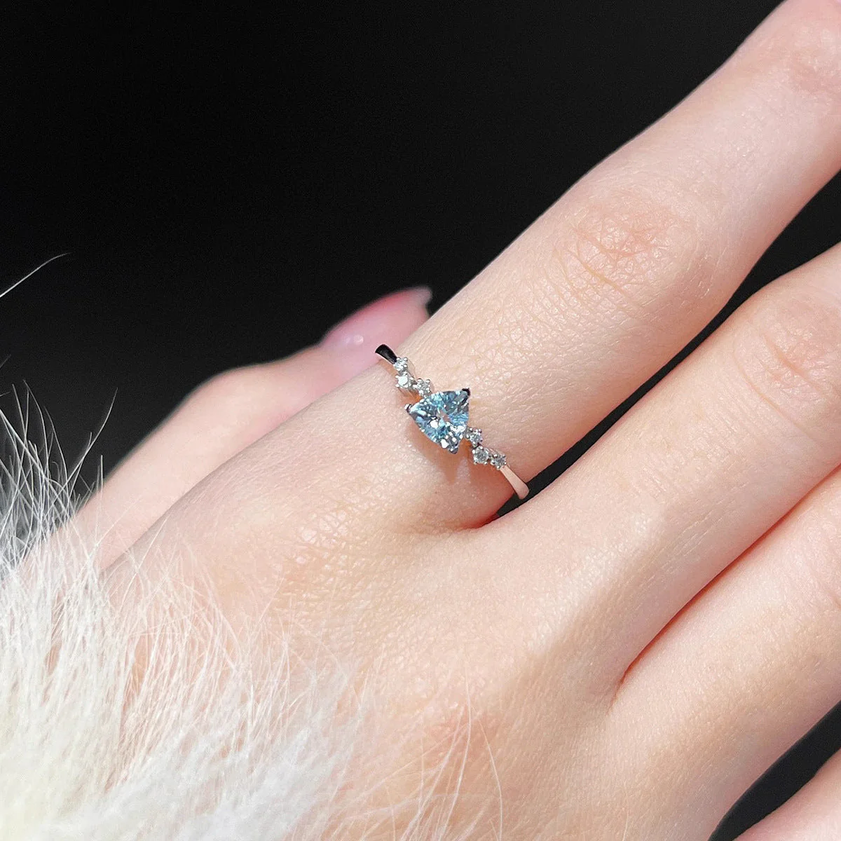 S925 Sterling Silver Fat Triangle Sea Blue Zirconium Star Ring