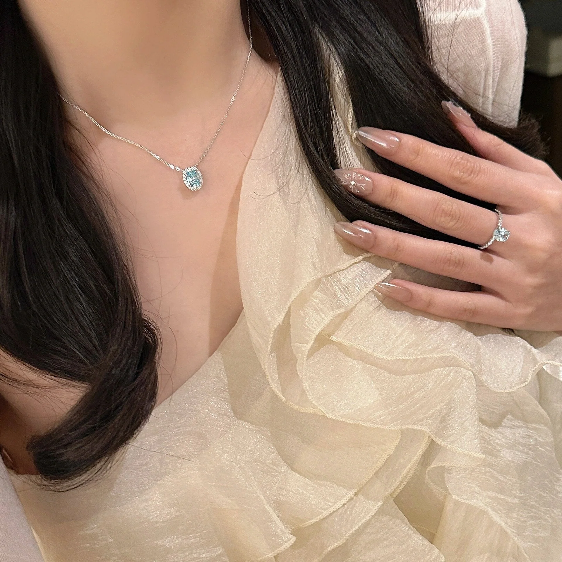 S925 Sterling Silver Aquamarine Oval Pigeon Egg Diamond Ring Necklace