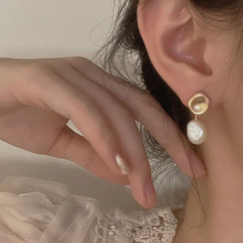 baroque pearl stud earrings