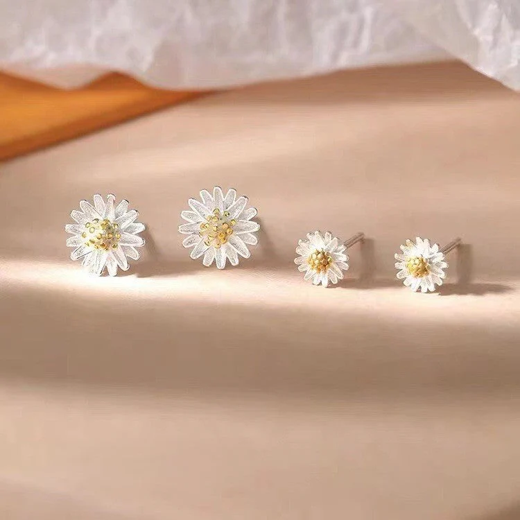 S925 sterling silver daisy earrings