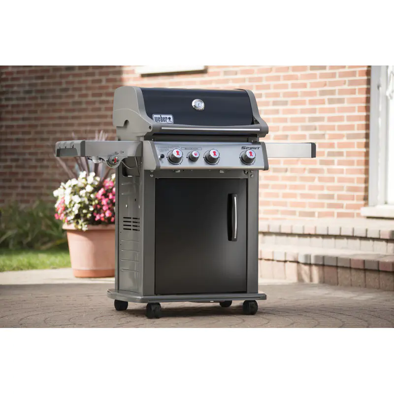 Weber Spirit E-330 Liquid Propane, Black