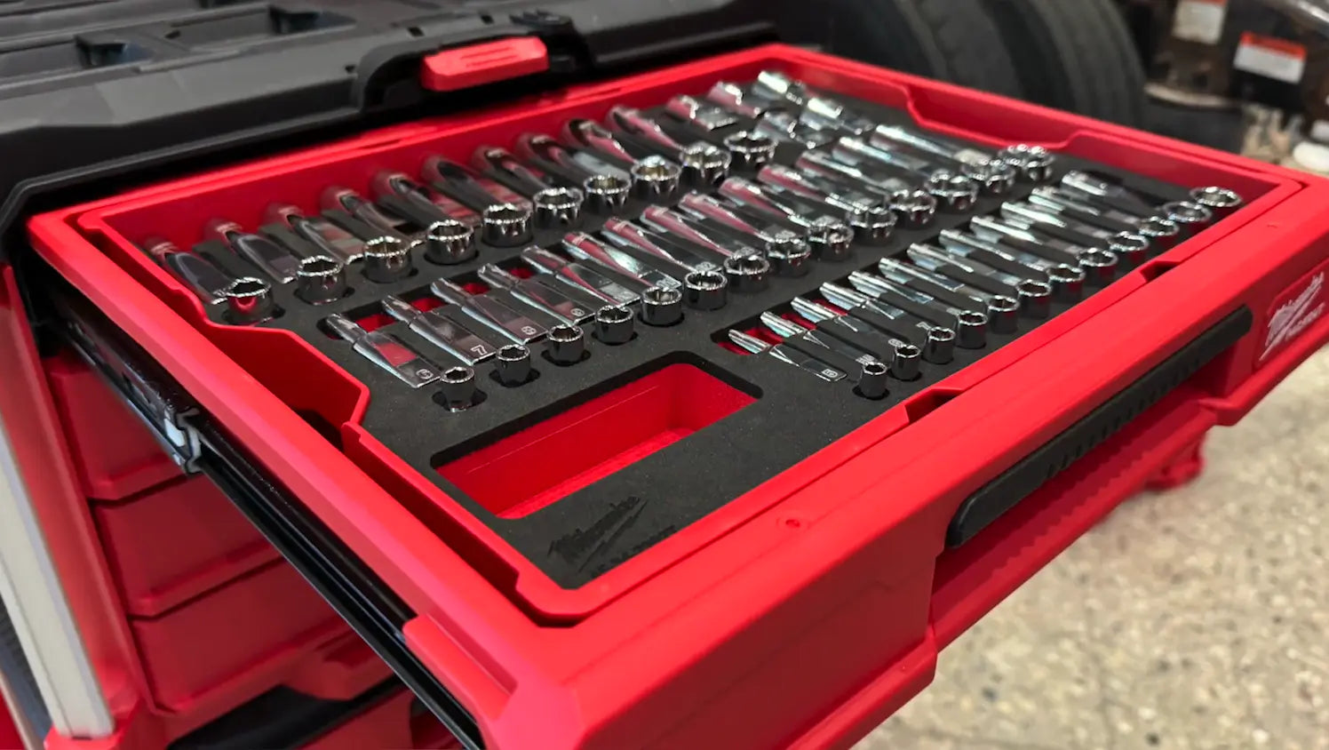 🔥🔥🔥Clearance Sale -366-pc Master Mechanics Hand Tool Set with PACKOUTTM Drawers and Dolly