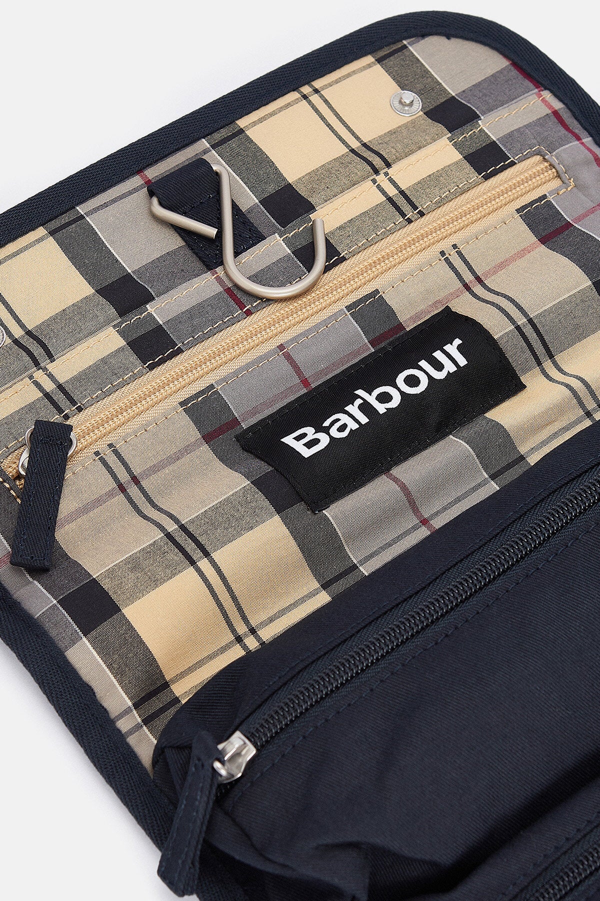 Cascade Waxed Hanging Wash Bag - NAVY