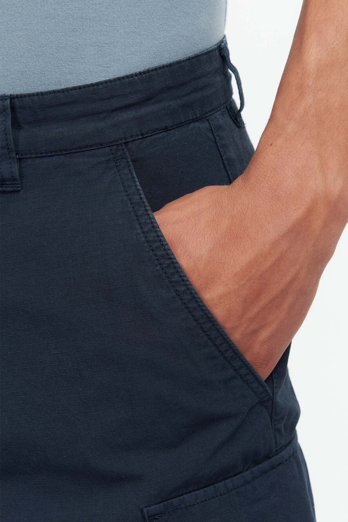 Essential Ripstop Cargo Shorts - NAVY