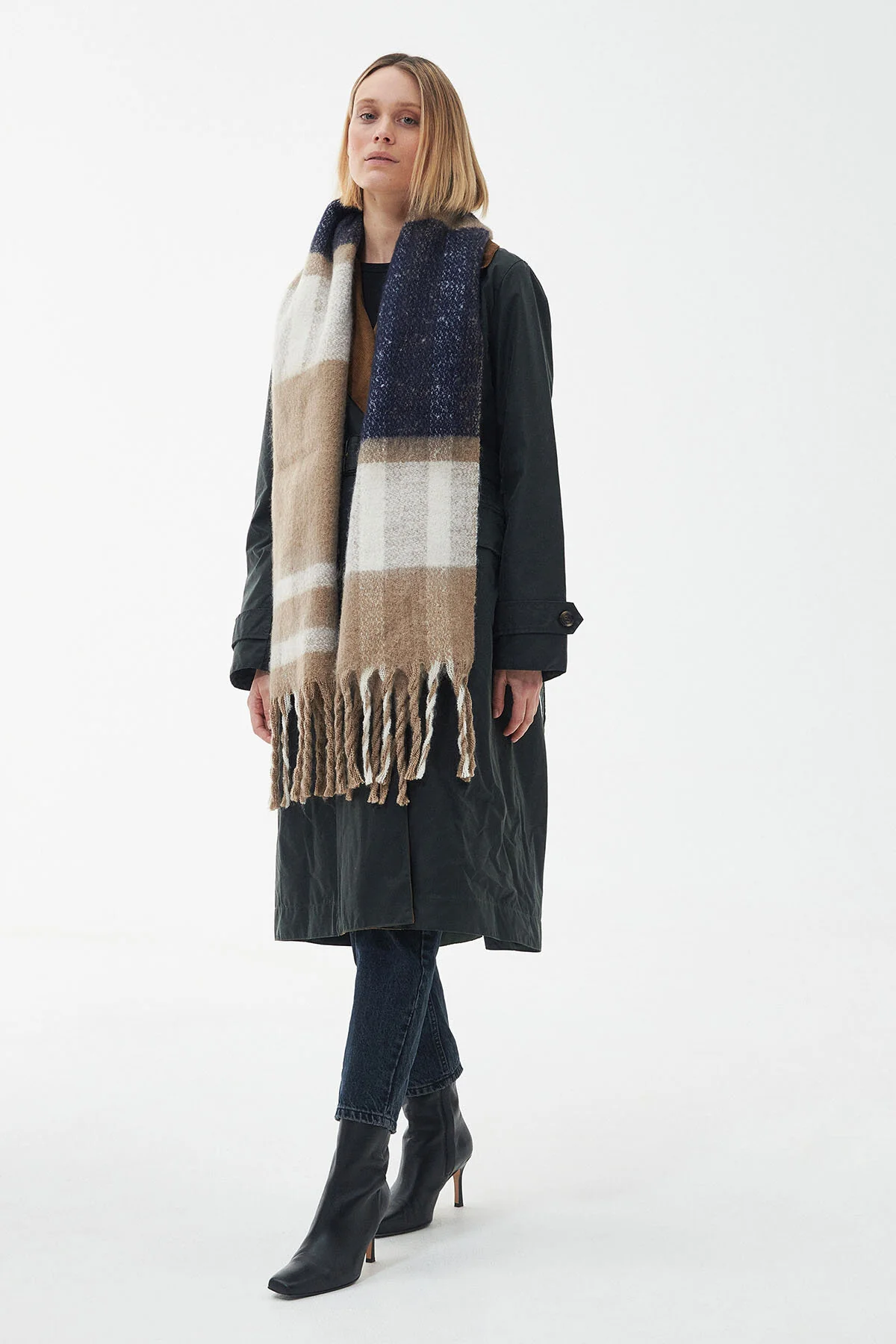 Saltburn Beanie & Scarf Gift Set - TRENCH TARTAN