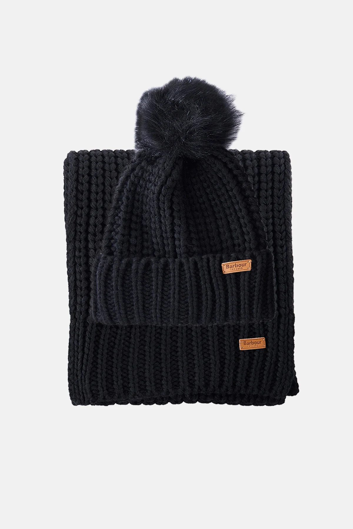 Saltburn Beanie & Scarf Gift Set - BLACK