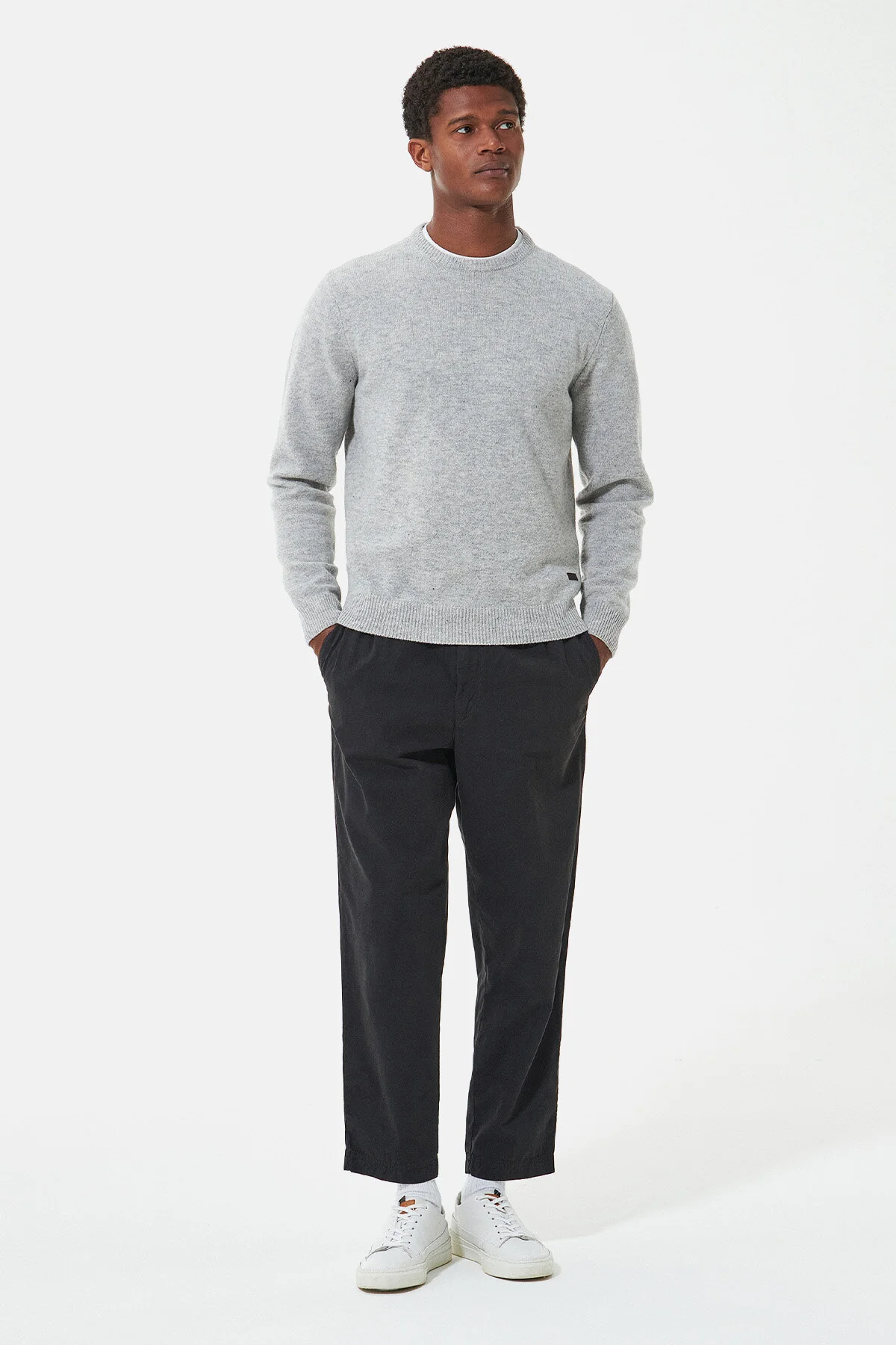 Essential Crew-Neck Sweatshirt - LIGHT GREY MARL