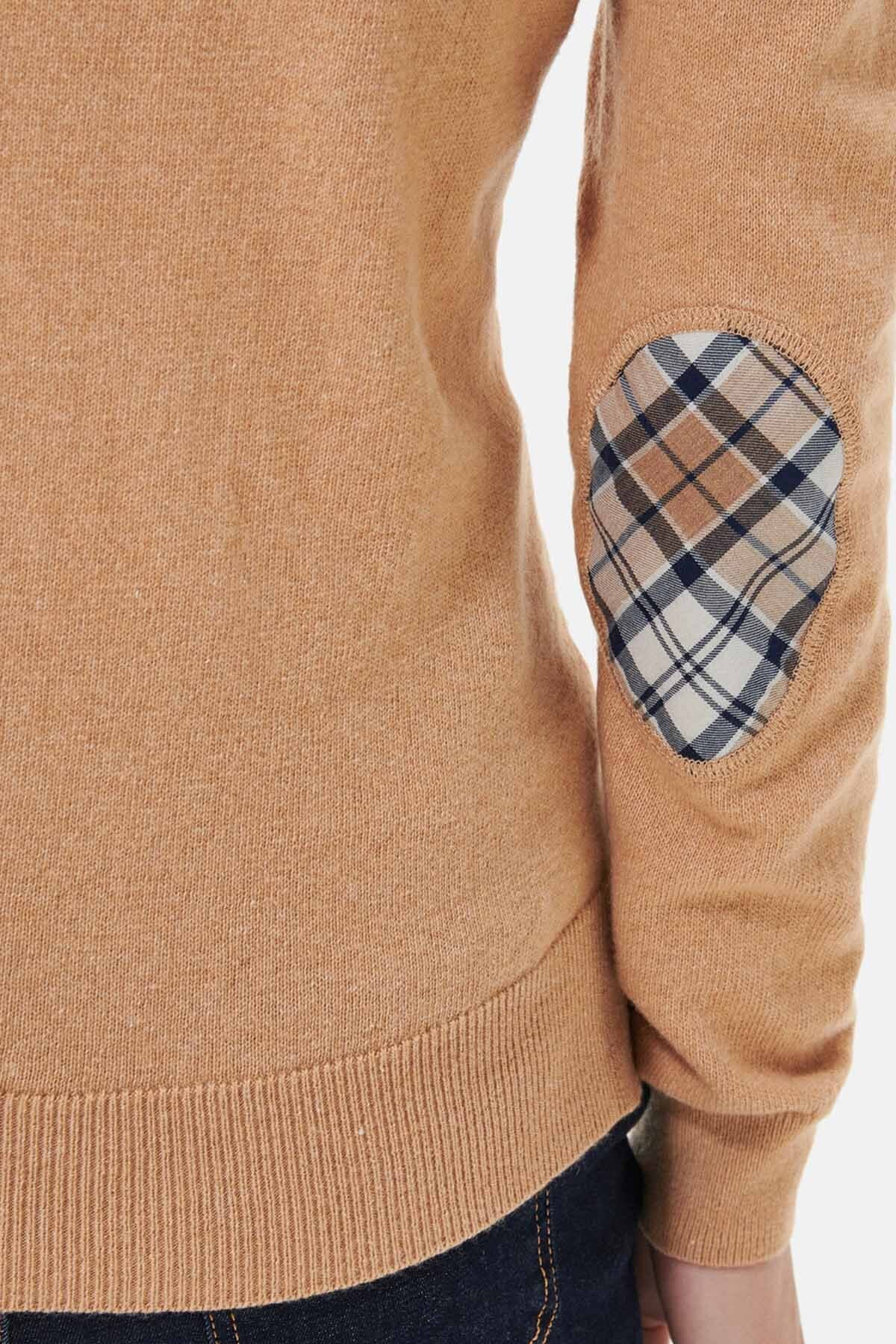 Pendle Roll-Neck Sweatshirt - CARAMEL/FAWN