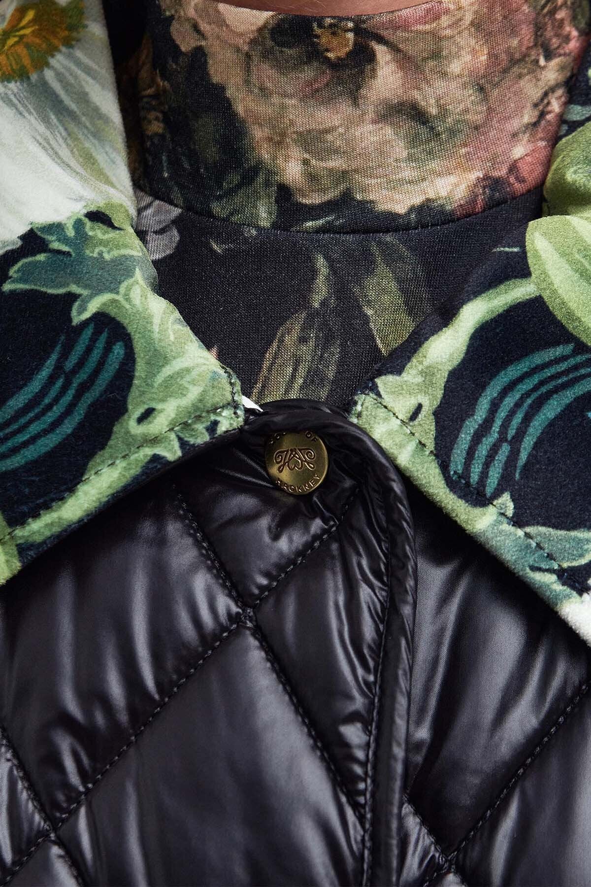 Laving Quilted Jacket - BLACK/PAPAVERA