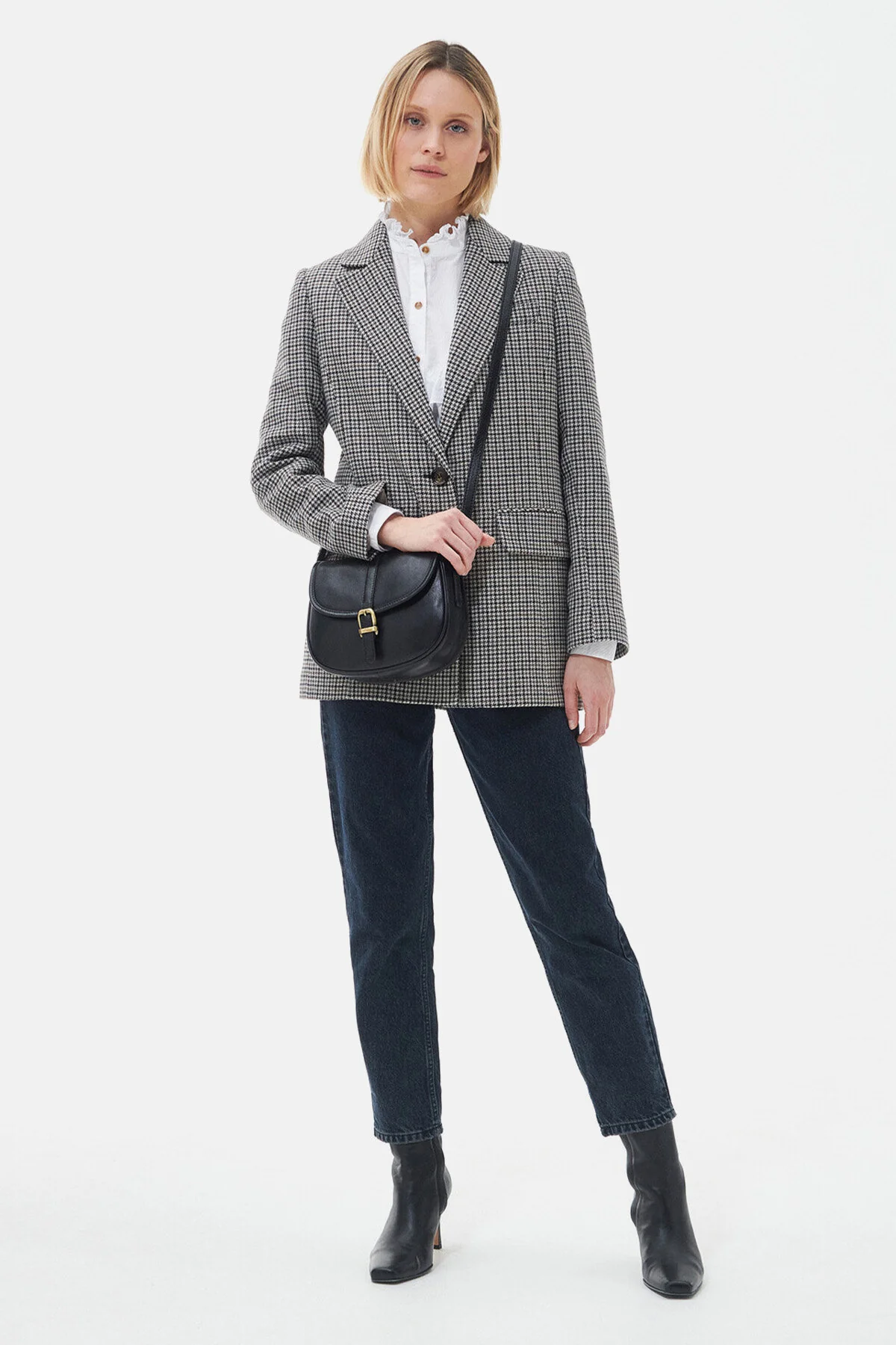 Laire Medium Saddle Bag - BLACK