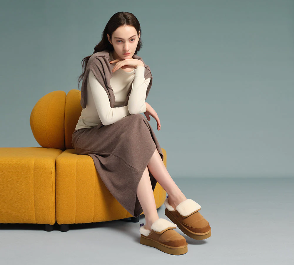 AUSTRALIAN SHEPHERD? UGG Slippers Sheepskin Wool Platform Theia