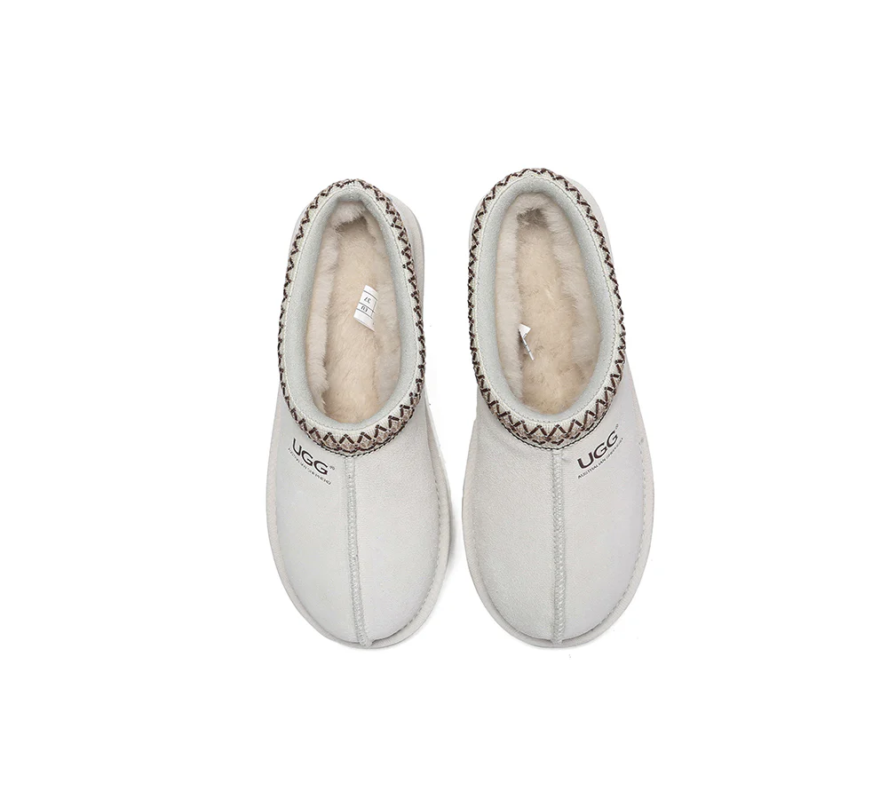 AUSTRALIAN SHEPHERD? UGG Slippers Sheepskin Wool Ankle Tazzy Hippie