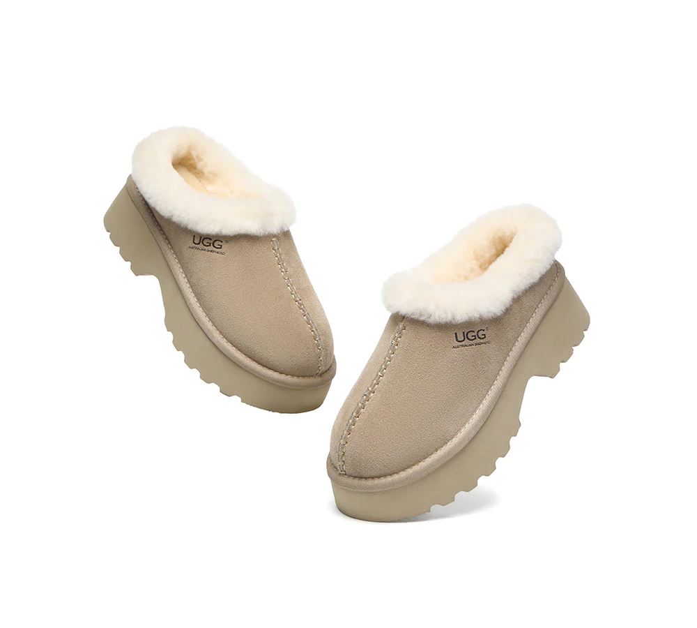 AUSTRALIAN SHEPHERD? UGG Slippers Sheepskin Wool Ankle Chunky Platform Adrian